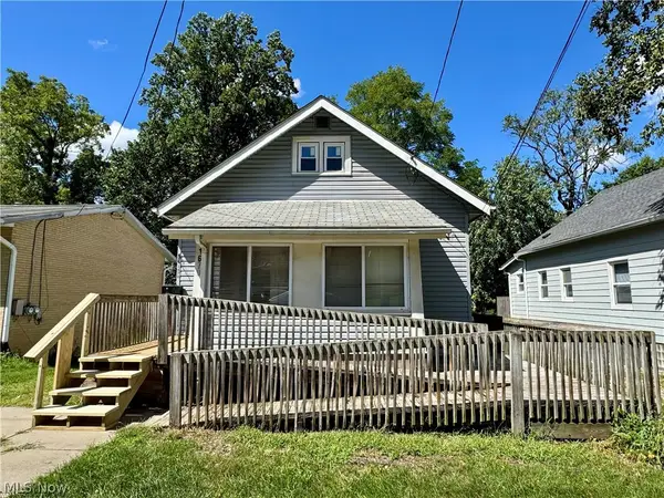 1670 Williams Street, Cuyahoga Falls, OH 44221