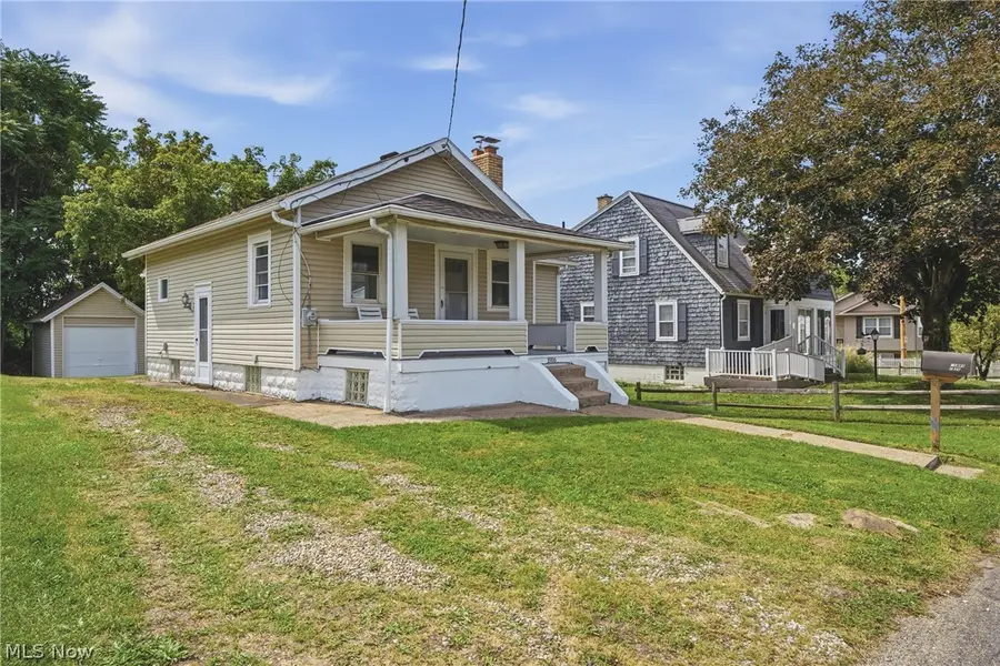 1916 29th Nw Street, Canton, OH 44709 - #2