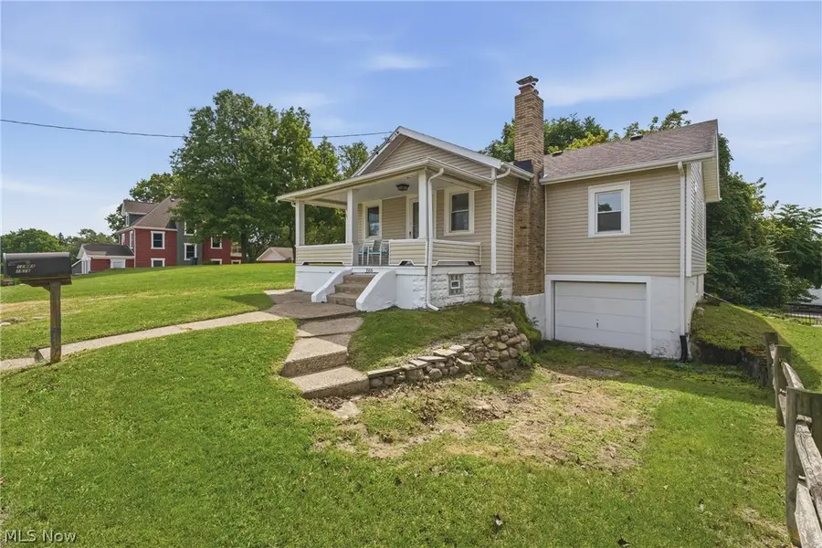 1916 29th Nw Street, Canton, OH 44709 - #3