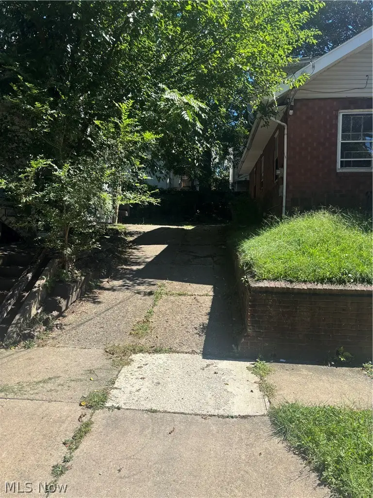 241 Sobul Avenue, Akron, OH 44305 - #3