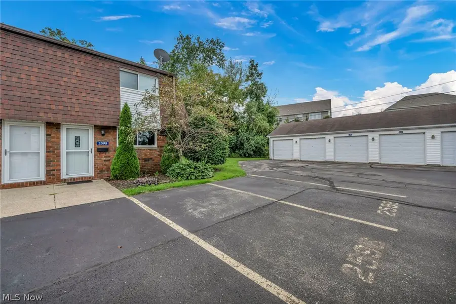2598 Shakespeare Lane, Avon, OH 44011 - #2