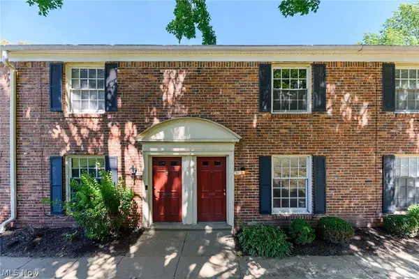 62 Menlo Park Drive, Akron, OH 44313