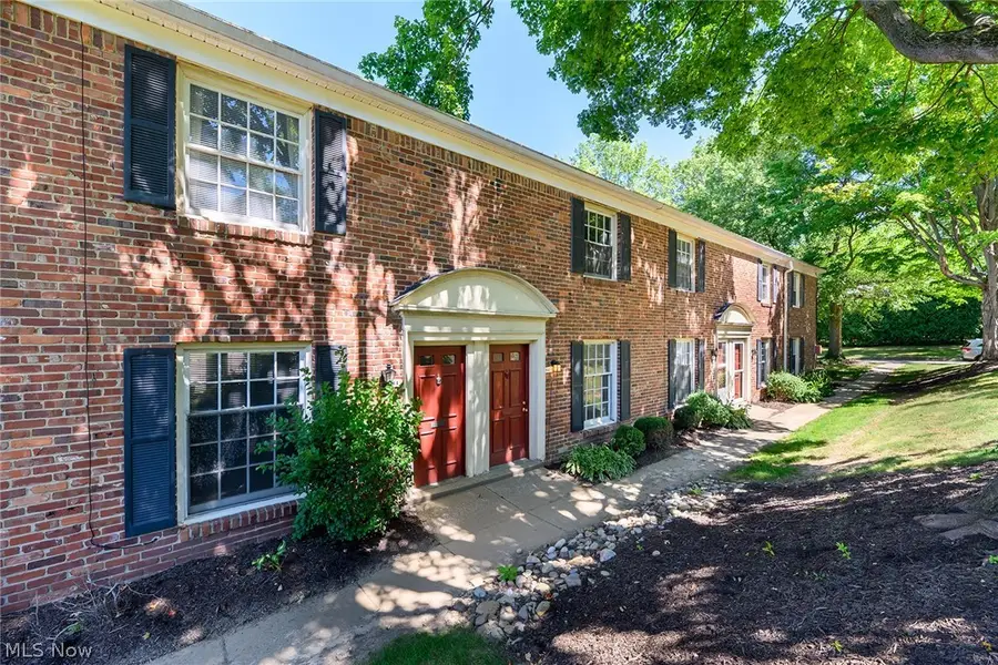 62 Menlo Park Drive, Akron, OH 44313 - #2