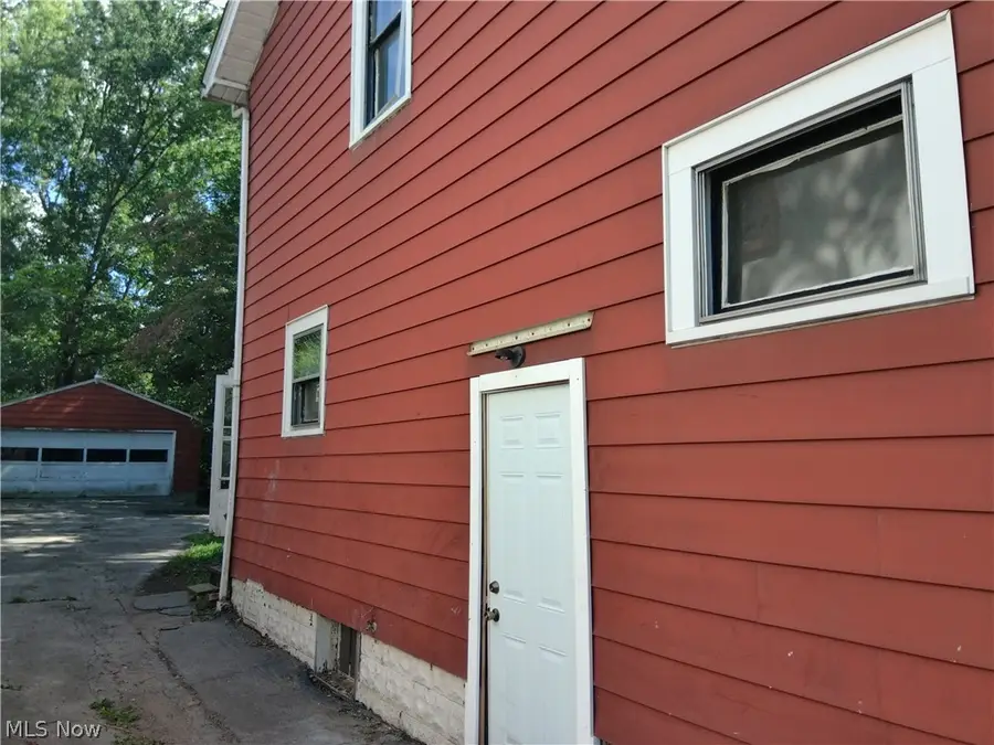 35 Palmer Avenue, Campbell, OH 44405 - #2