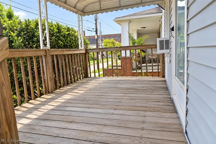 3556 W 66th Street, Cleveland, OH 44102 - #3