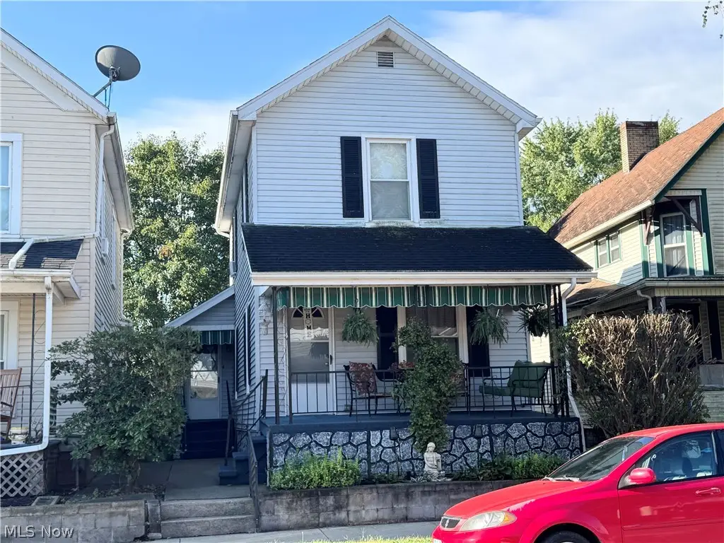 314 W 3rd Street, Uhrichsville, OH 44683 - #1