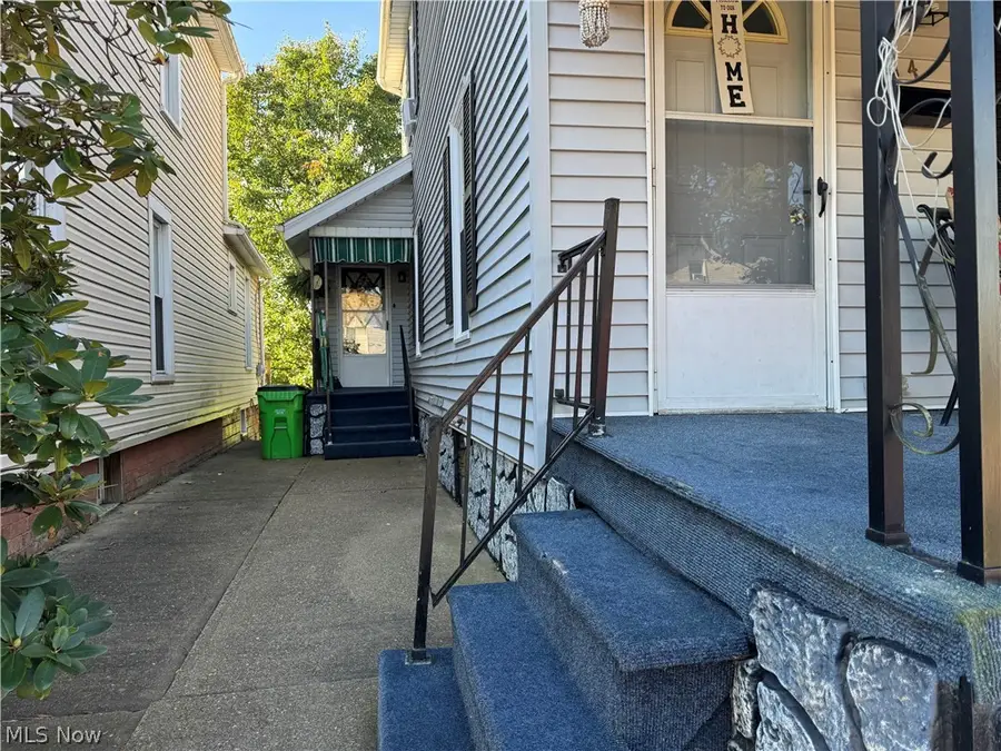 314 W 3rd Street, Uhrichsville, OH 44683 - #3
