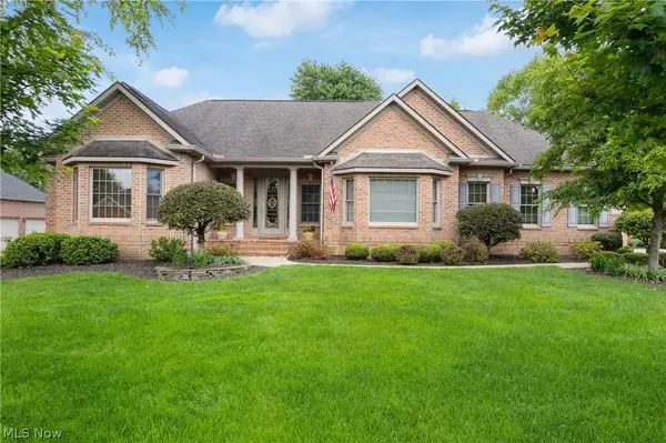 8261 Mackenzie Nw Avenue, North Canton, OH 44720