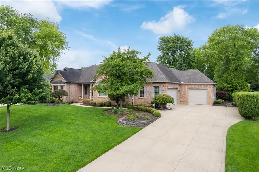 8261 Mackenzie Nw Avenue, North Canton, OH 44720 - #2