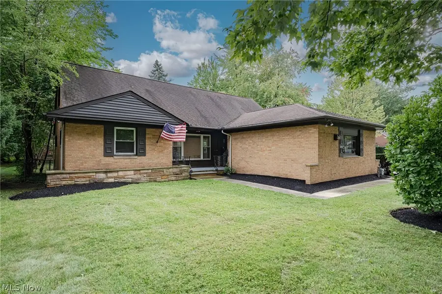 5680 Alberta Drive, Lyndhurst, OH 44124 - #2