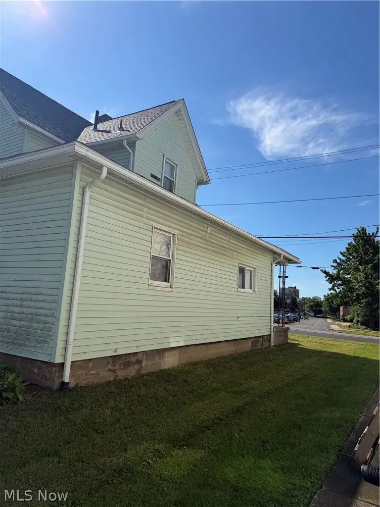 32 Cherry Nw Road, Massillon, OH 44646 - #3