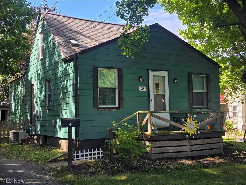 36 Benton Street, Austintown, OH 44515 - #1