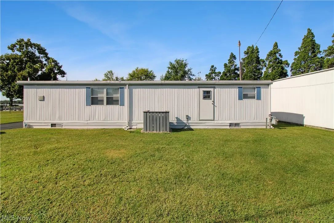 2825-2835 W Risingsun Road, Port Clinton, OH 43452 - #1