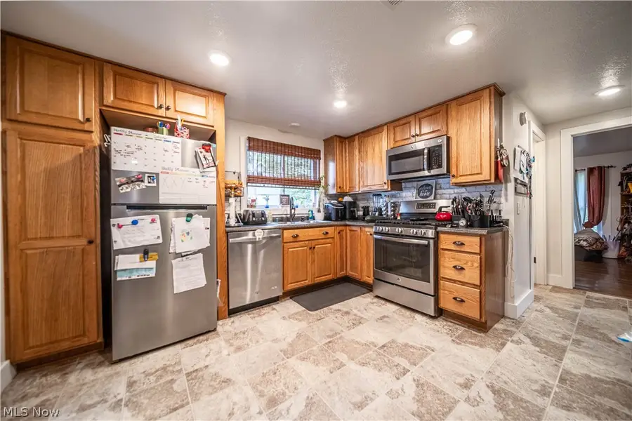 75601 Eighth Street, Wheeling, OH 43749 - #3