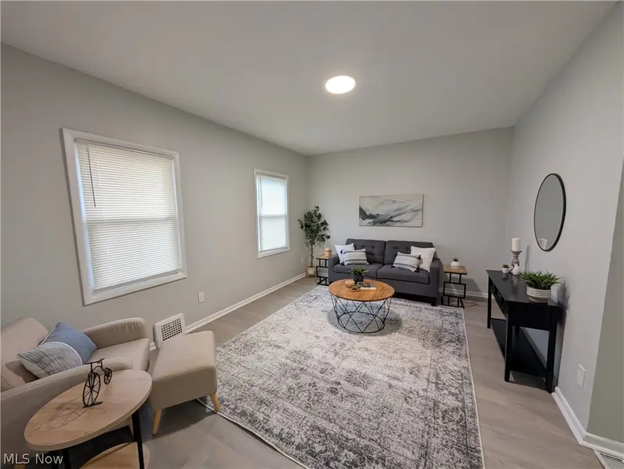 3125 W 70th Street, Cleveland, OH 44102 - #2