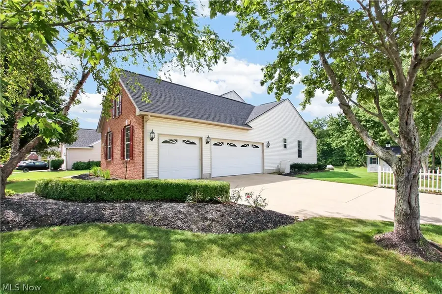 5166 Weatherstone Drive, North Ridgeville, OH 44039 - #2