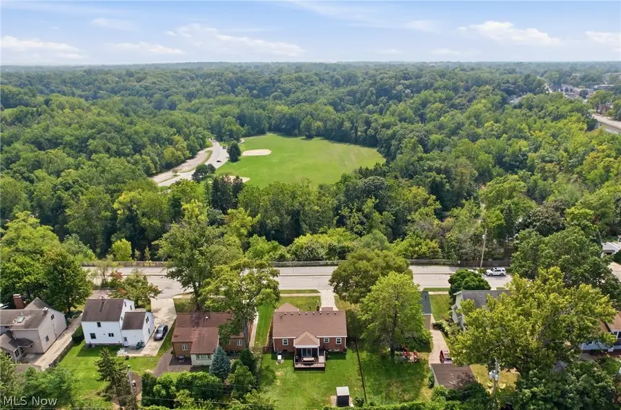 19110 Rockcliff Drive, Rocky River, OH 44116 - #3