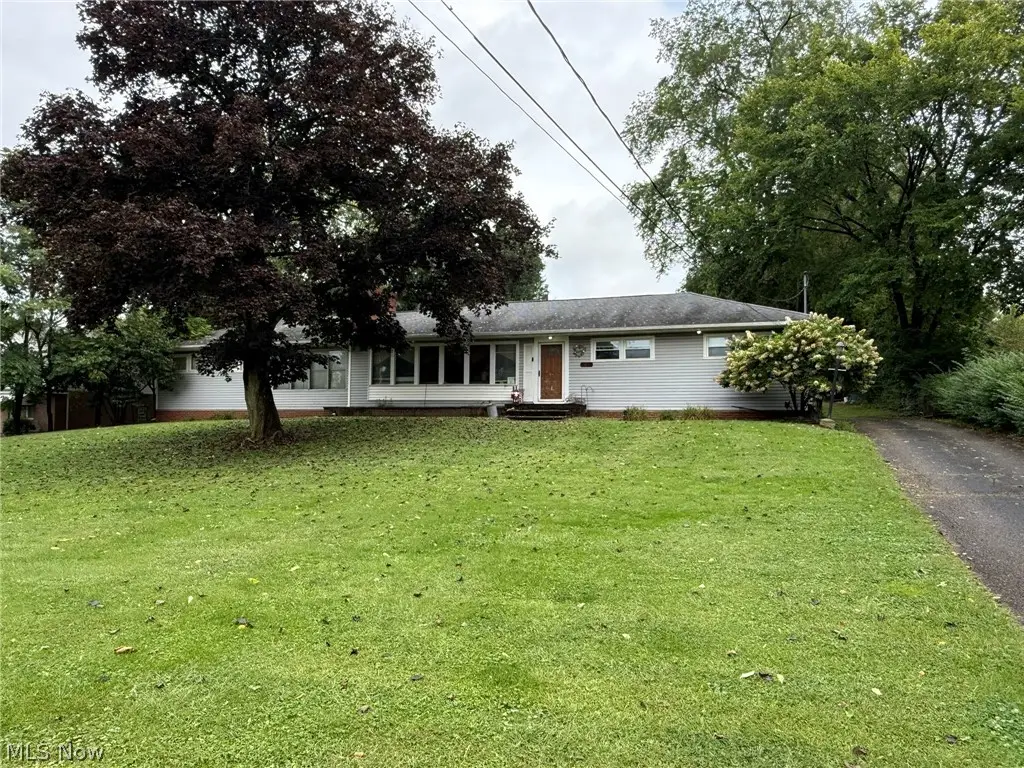 4924 Cleveland Nw Avenue, Canton, OH 44709 - #1
