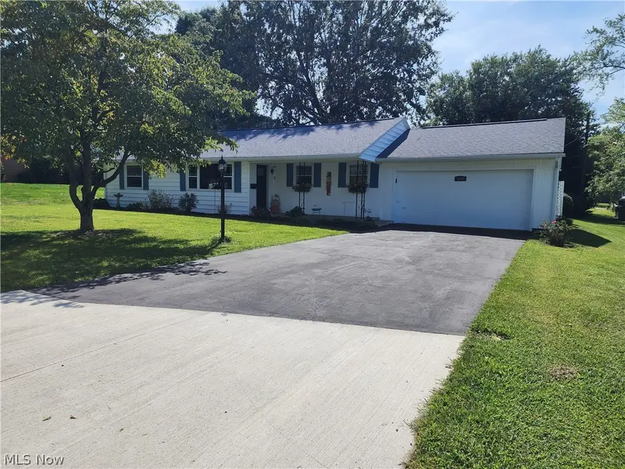 1645 Woodland Drive, Coshocton, OH 43812 - #2