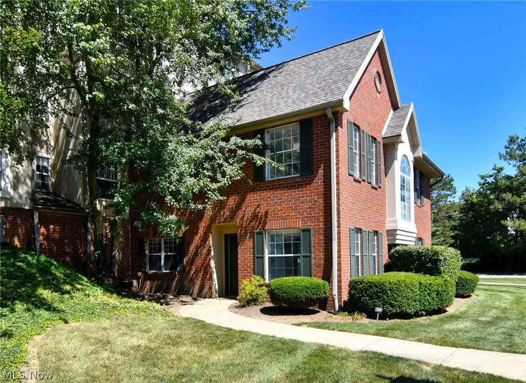 200 Fox Hollow Drive #100, Mayfield Heights, OH 44124 - #1