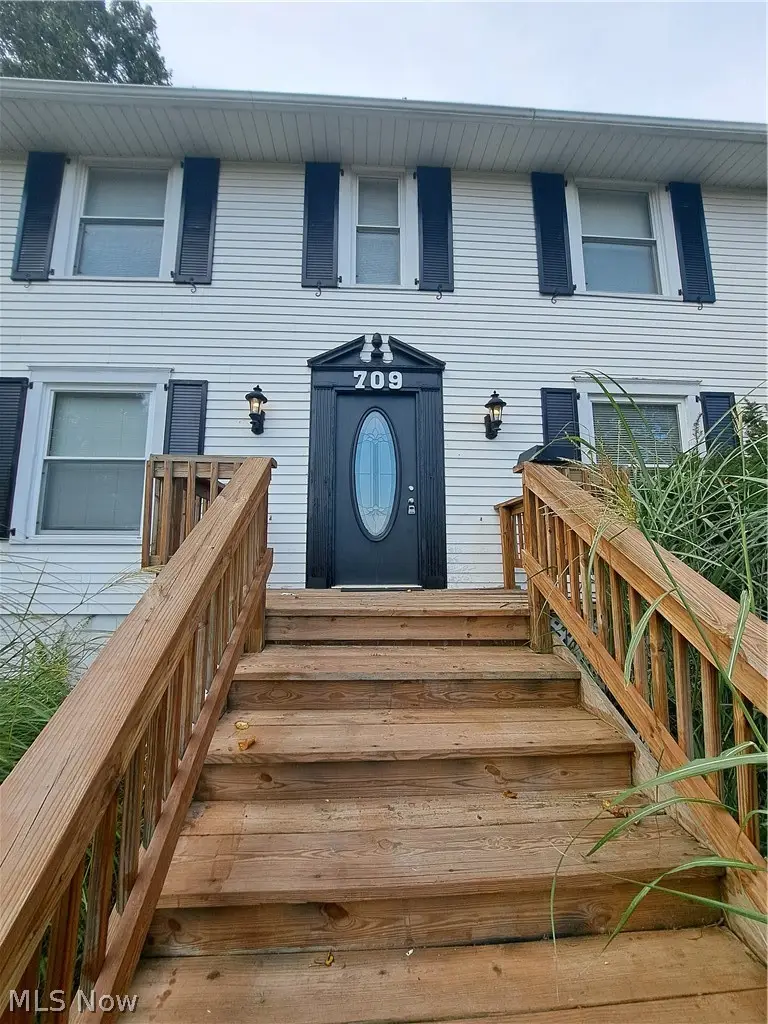 709 Mckinley Avenue, Cambridge, OH 43725 - #3