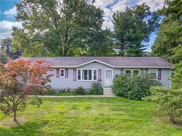 1200 Doralee Drive, Mogadore, OH 44260