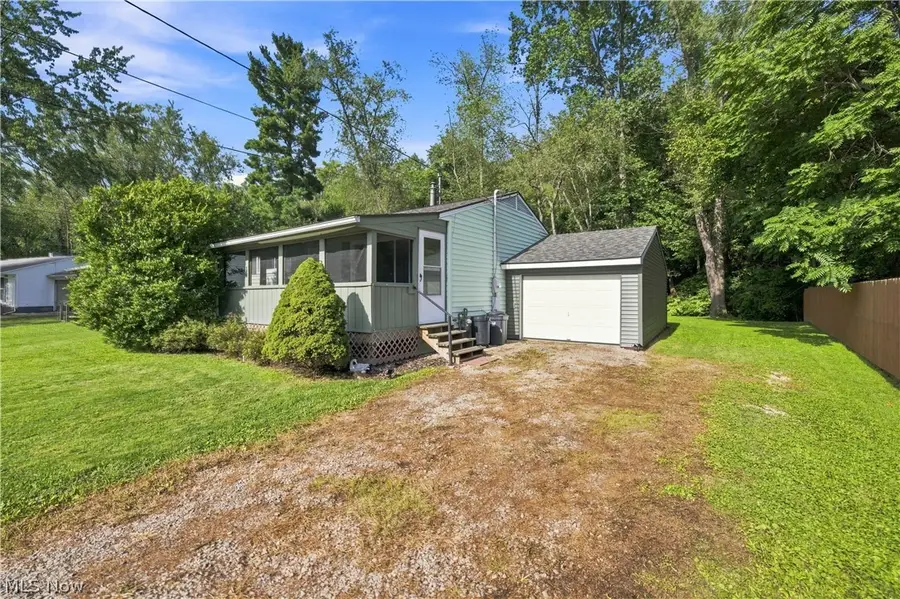 933 Ray Ne Avenue, New Philadelphia, OH 44663 - #2