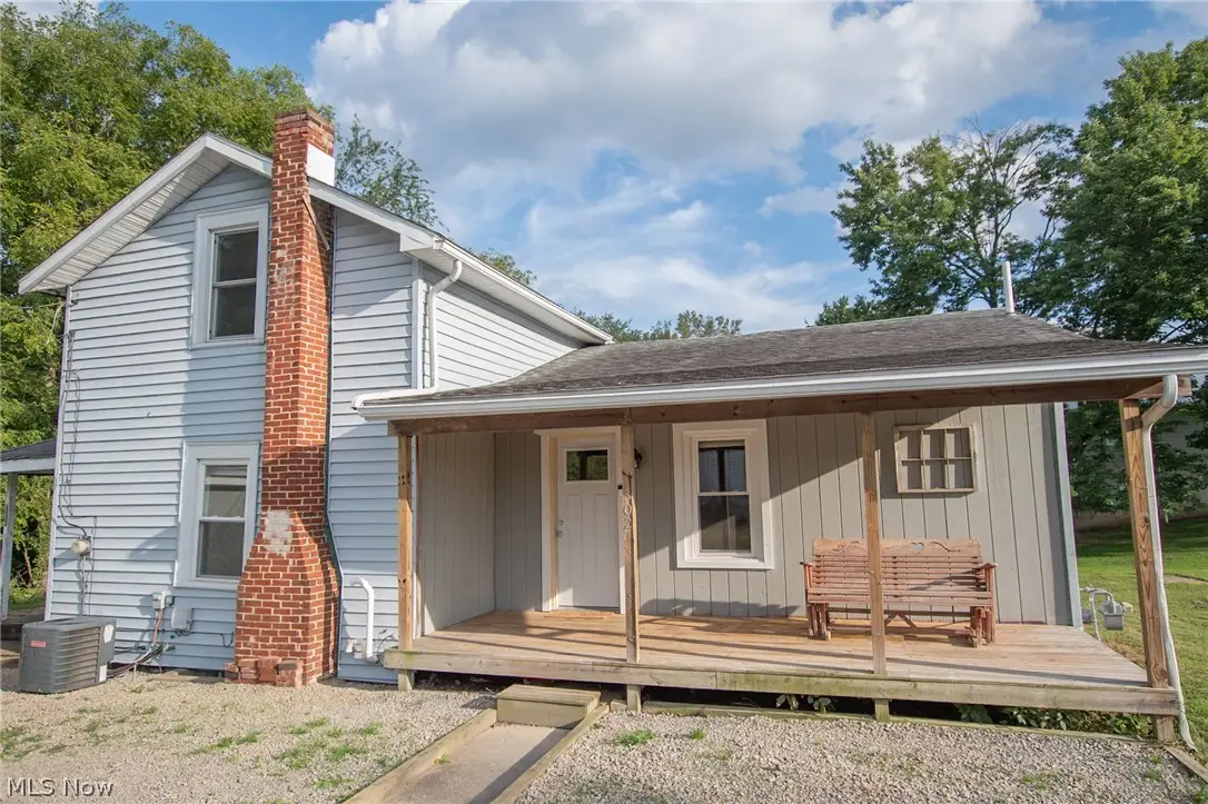 302 3rd Se Avenue, Beach City, OH 44608 - #1