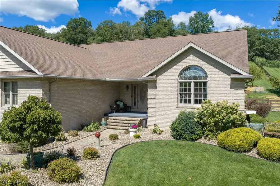 2705 Crooked Run Nw Road, New Philadelphia, OH 44663 - #2
