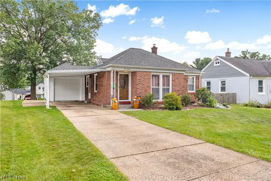216 Rowford Sw Avenue, Massillon, OH 44646 - #2