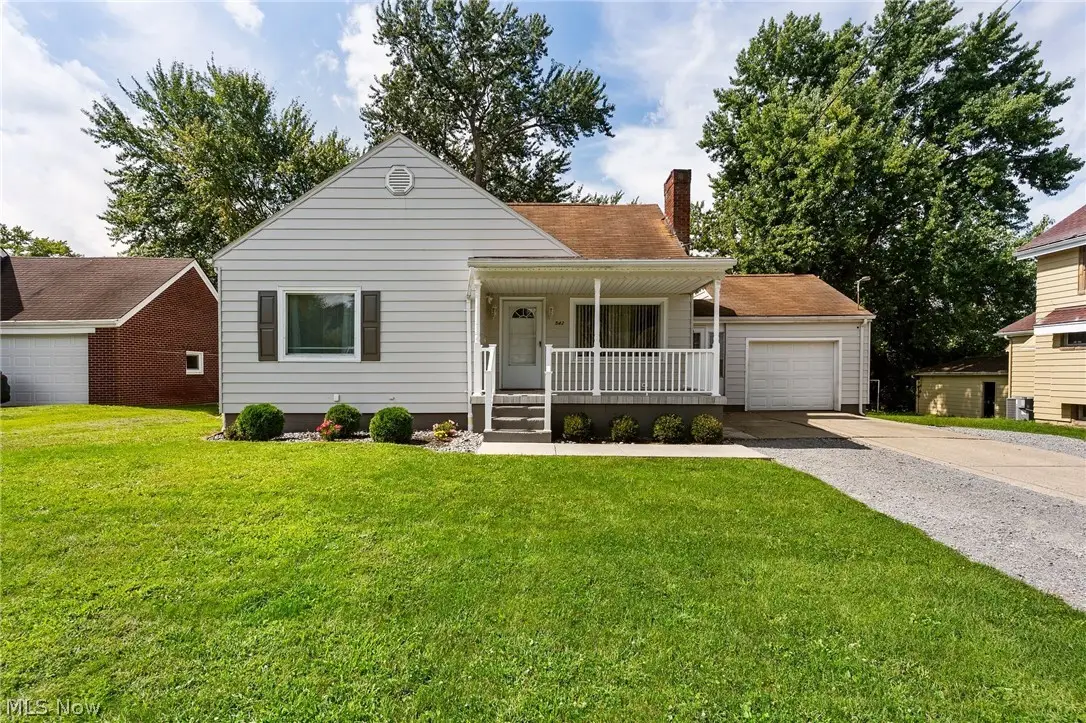 542 6th Street, Campbell, OH 44405 - #1