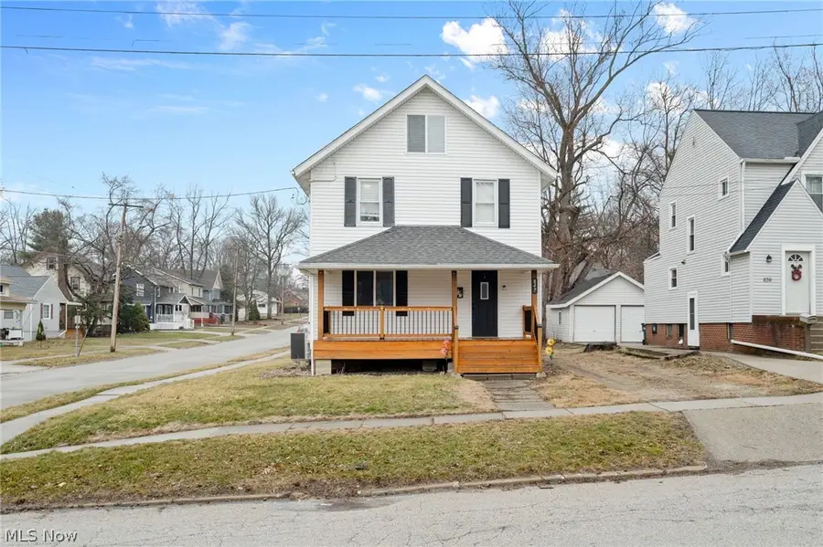 847 Sackett Avenue, Cuyahoga Falls, OH 44221 - #3