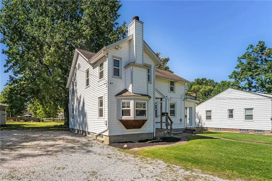 1860 E 298th Street, Wickliffe, OH 44092 - #2