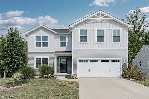 2595 Bishop Oval, Barberton, OH 44203