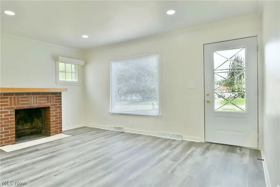 207 State Nw Road, Warren, OH 44483 - #3