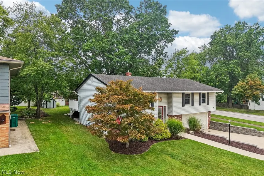 5750 Skyline Drive, Seven Hills, OH 44131 - #3