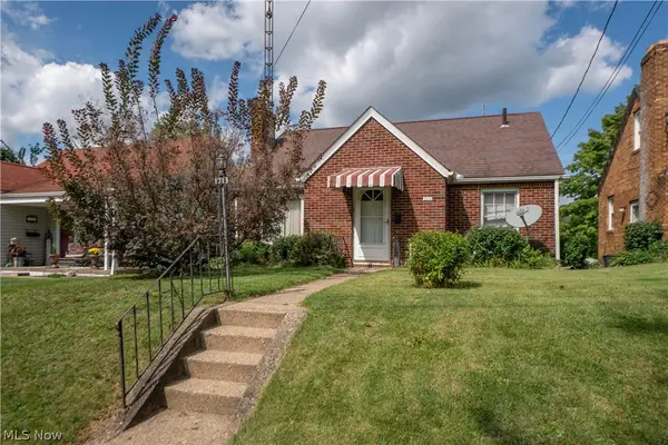 1713 29th Nw Street, Canton, OH 44709