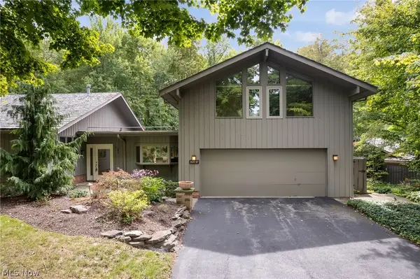 800 Windward Drive #37, Aurora, OH 44202
