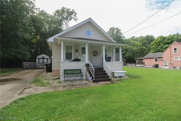 1069 Raymond Nw Street, Warren, OH 44485