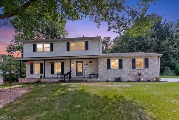 8586 Glennridge Nw Avenue, Clinton, OH 44216
