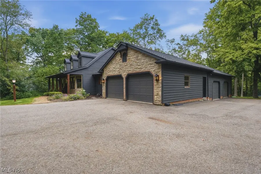8645 Kent Ne Avenue, Canton, OH 44721 - #2