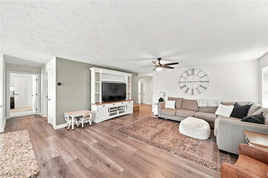 1018 Sunrise Way, Akron, OH 44312 - #2