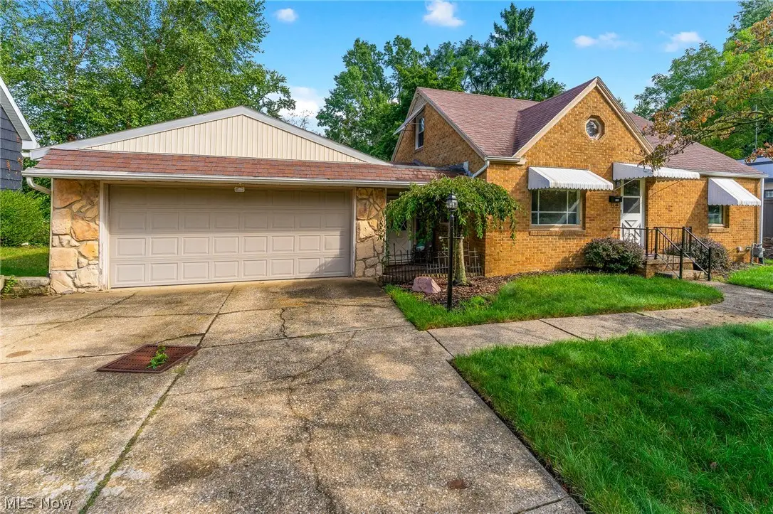 1108 Stuart Nw Street, Massillon, OH 44646 - #1