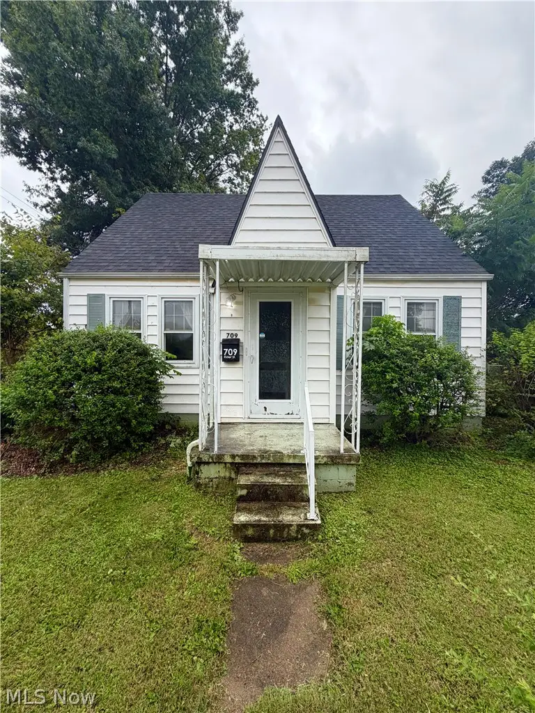 709 Elder Street, Parkersburg, WV 26101 - #2