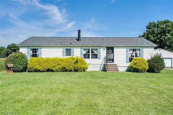 17300 Leffingwell Road, Berlin Center, OH 44401