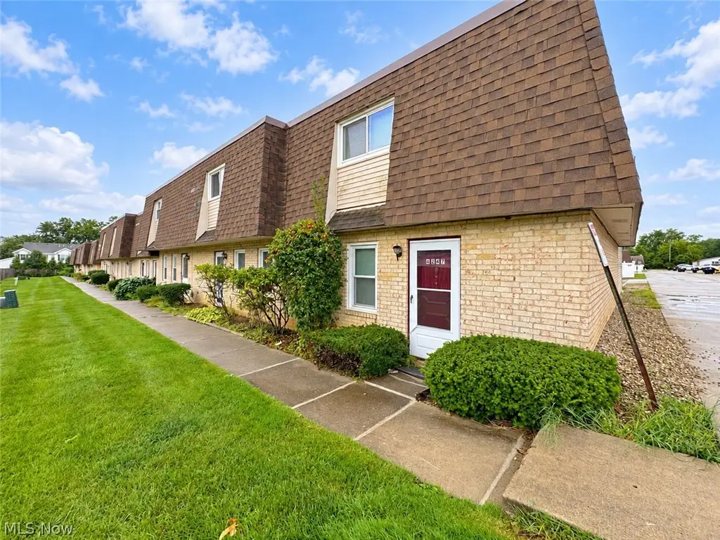 4245 Bennington Boulevard, Brunswick, OH 44212 - #1
