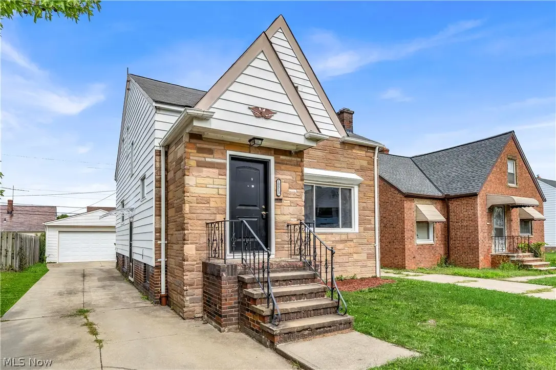 10813 Vernon Avenue, Garfield Heights, OH 44125 - #1