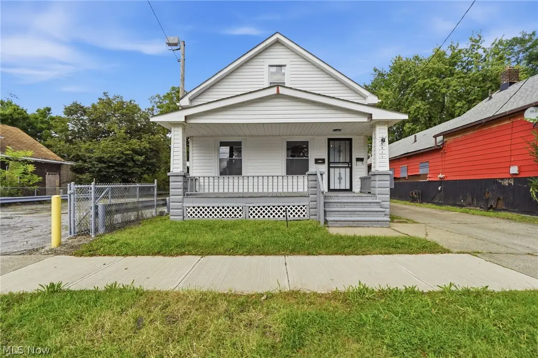 6511 Fullerton Avenue, Cleveland, OH 44105 - #1
