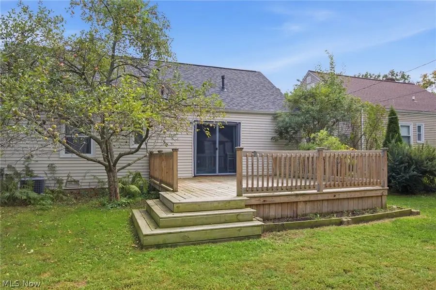 27850 Knickerbocker Road, Bay Village, OH 44140 - #2