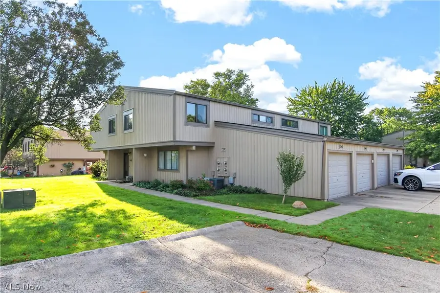 11746 Harbour Light Drive, North Royalton, OH 44133 - #2
